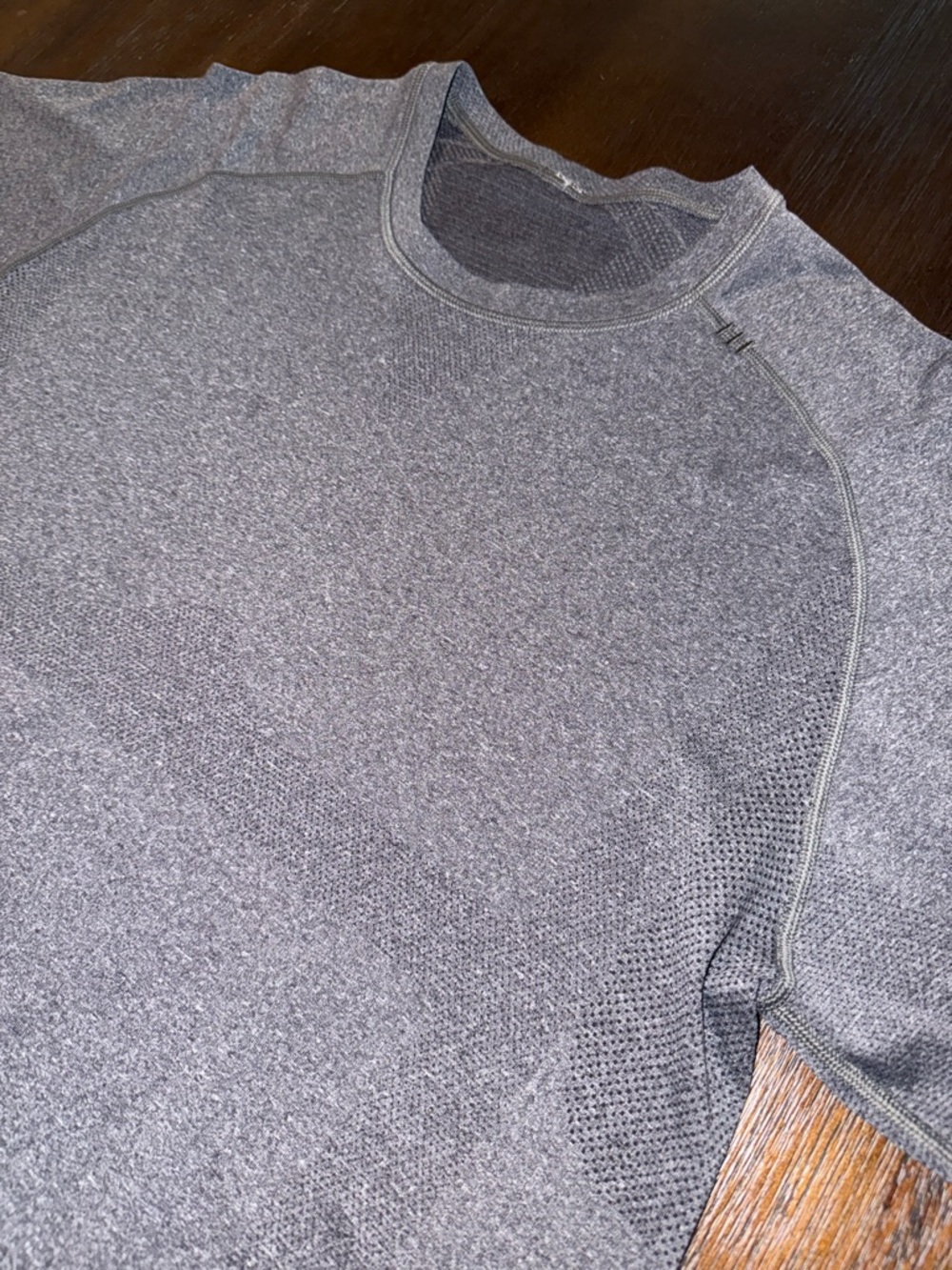 Lululemon Metal Vent Tech Shirt Large #07 - Picture 2 of 7